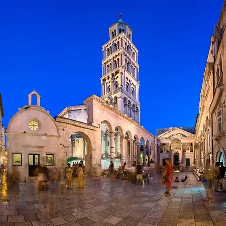 Daire Luxury Alduk Close To Znjan With The Sea View