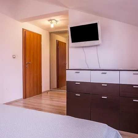 Luxury Alduk Close To Znjan With The Sea View