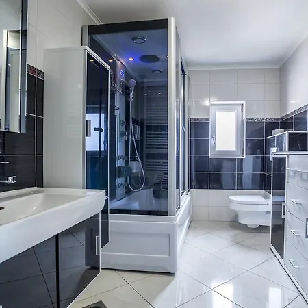 Apartment Luxury Alduk Close To Znjan With The Sea View