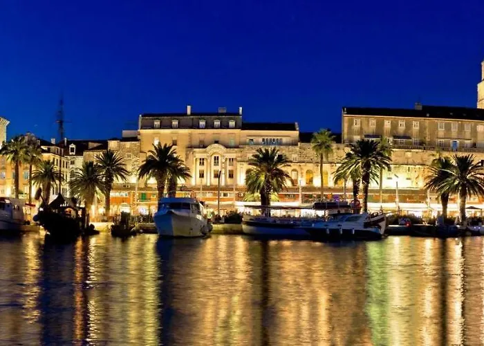 Appartamento Luxury Alduk Close To Znjan With The Sea View