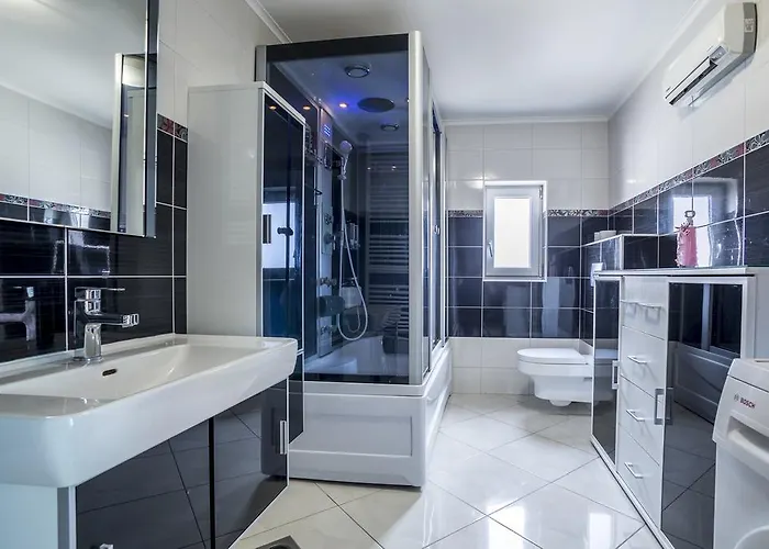 Appartamento Luxury Alduk Close To Znjan With The Sea View
