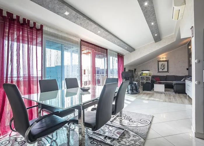 Luxury Alduk Close To Znjan With The Sea View Appartamento Spalato