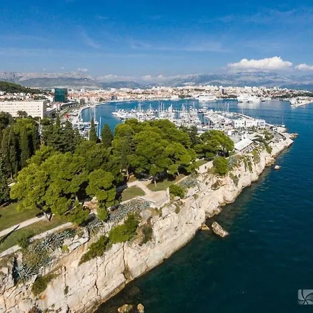 Luxury Alduk Close To Znjan With The Sea View *