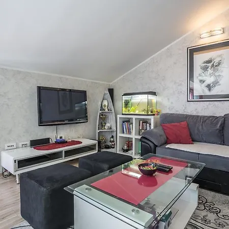 Luxury Alduk Close To Znjan With The Sea View